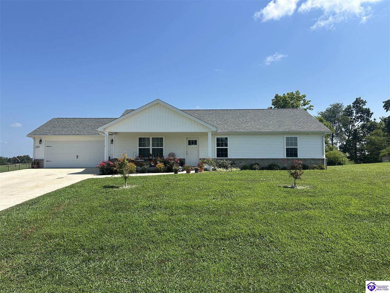 225 Shelbi Dr - Photo 1