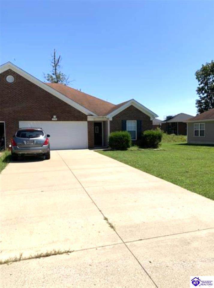 124 Clover Court - Photo 1