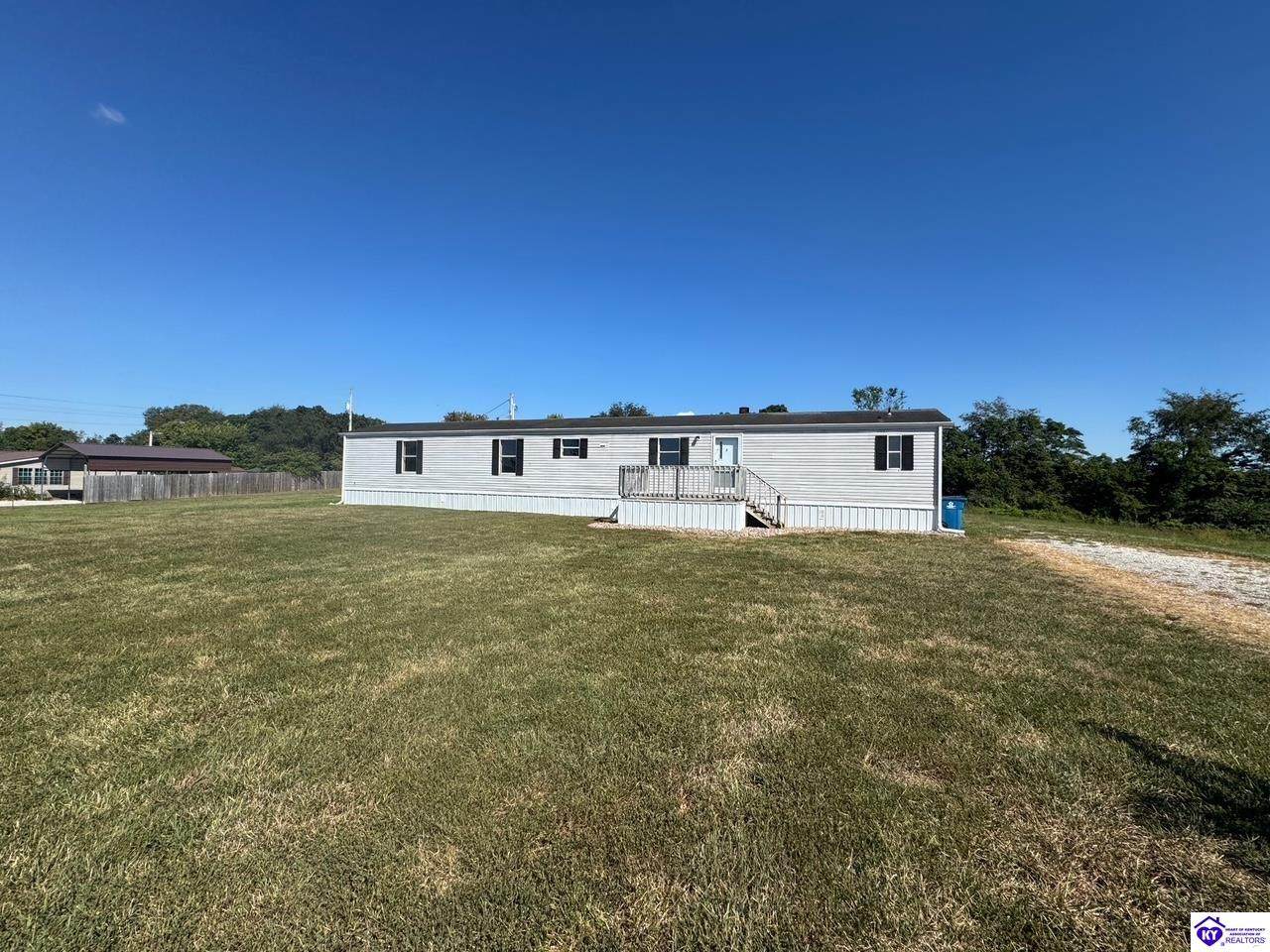 206 Chapman Court - Photo 1