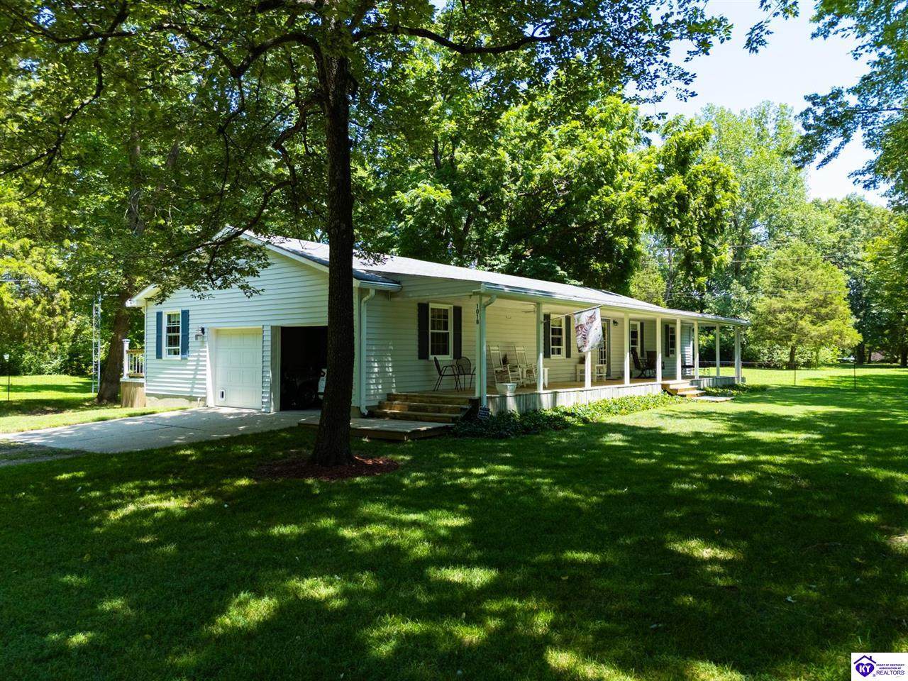 1018 Hebron Lane - Photo 1