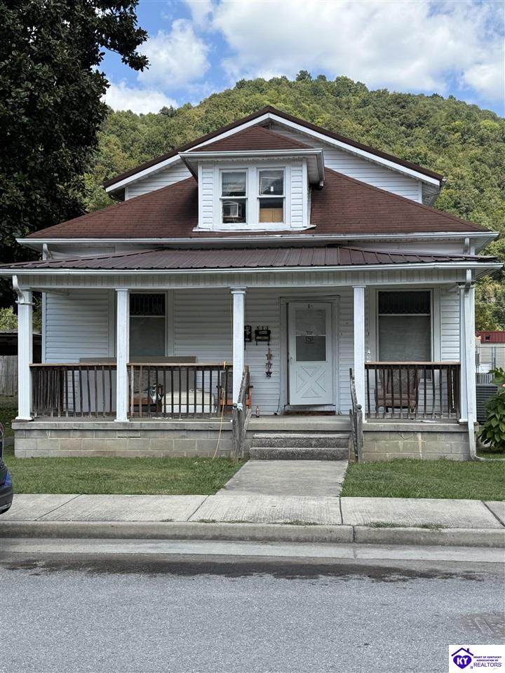 533 Virginia Avenue - Photo 1