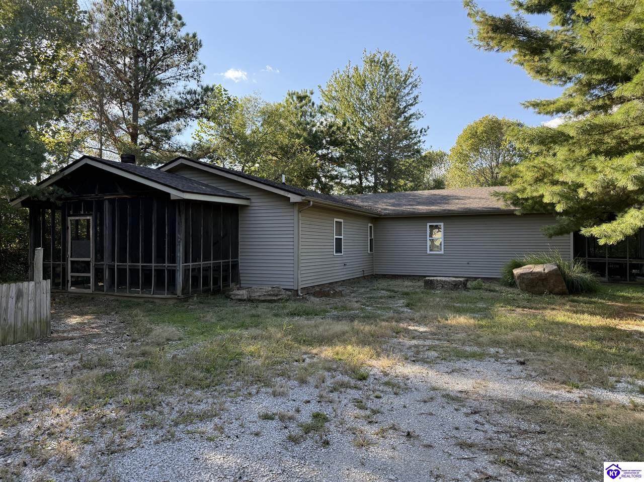 10202 Highway 259 - Photo 1