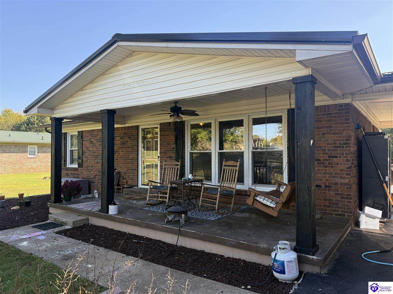 100 Cave Mill Court - Photo 1