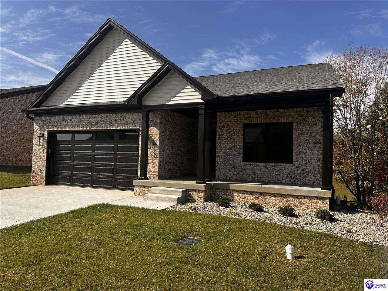 311 Calhoun St - Photo 1