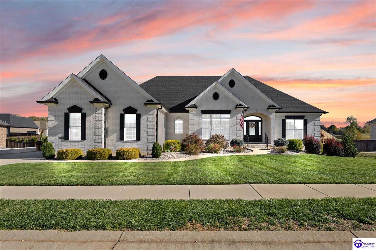 8680 Drakes Boulevard - Photo 1