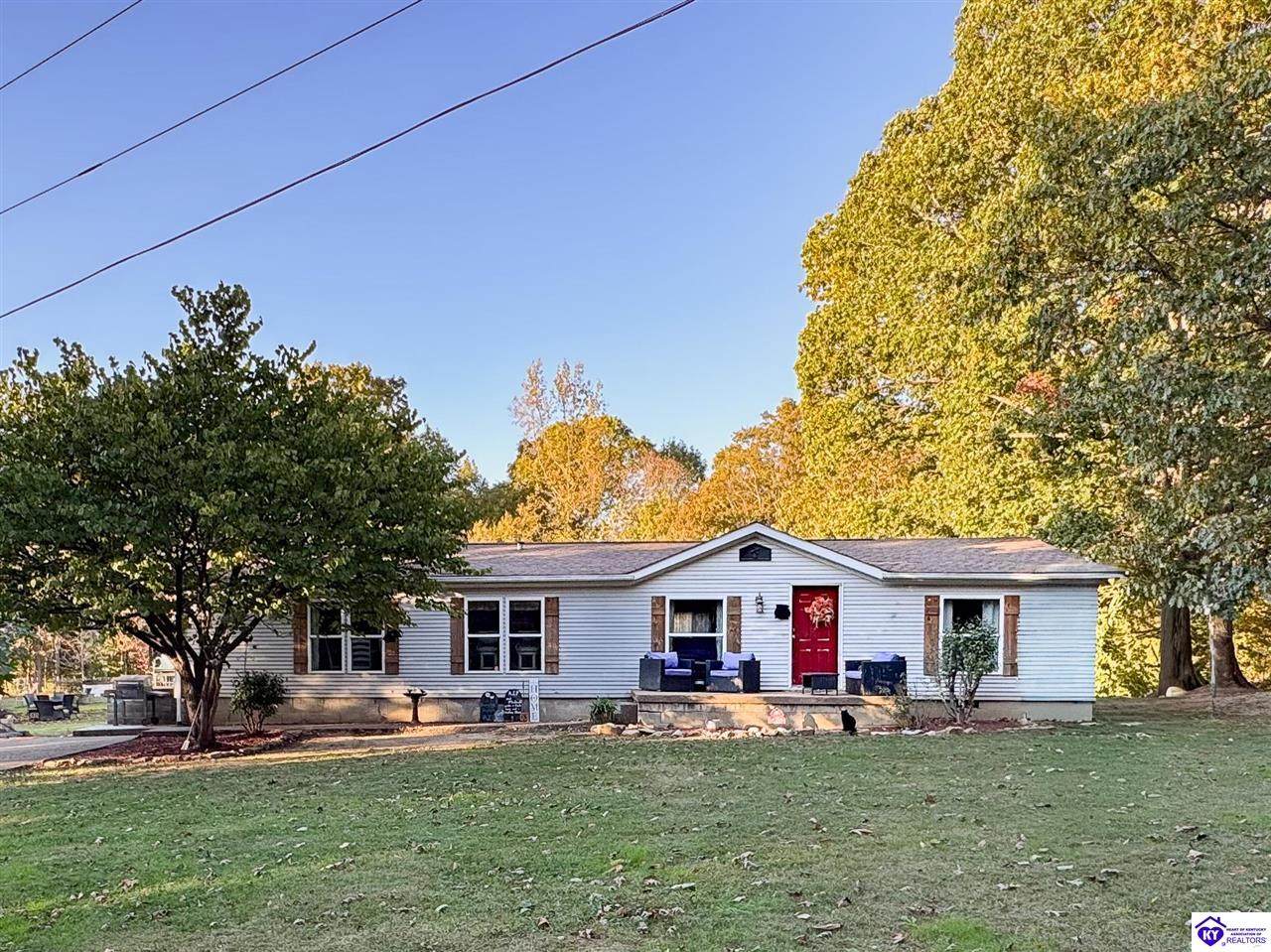 305 Cedar Hill Road - Photo 1