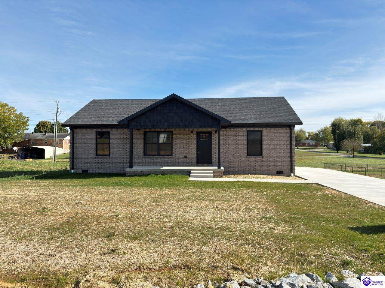 102 Popes Creek Drive - Photo 1