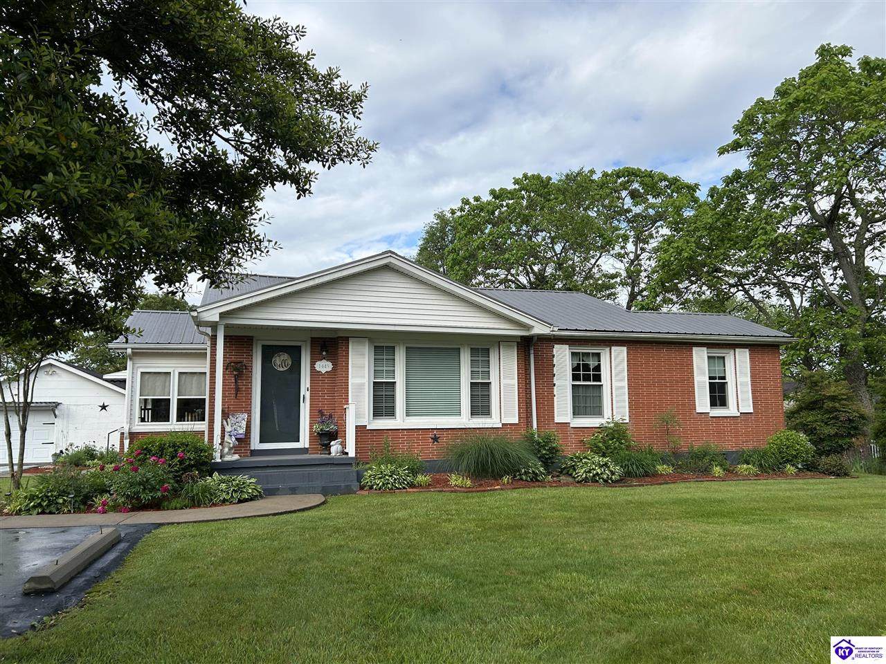 1445 Campbellsville Road - Photo 1