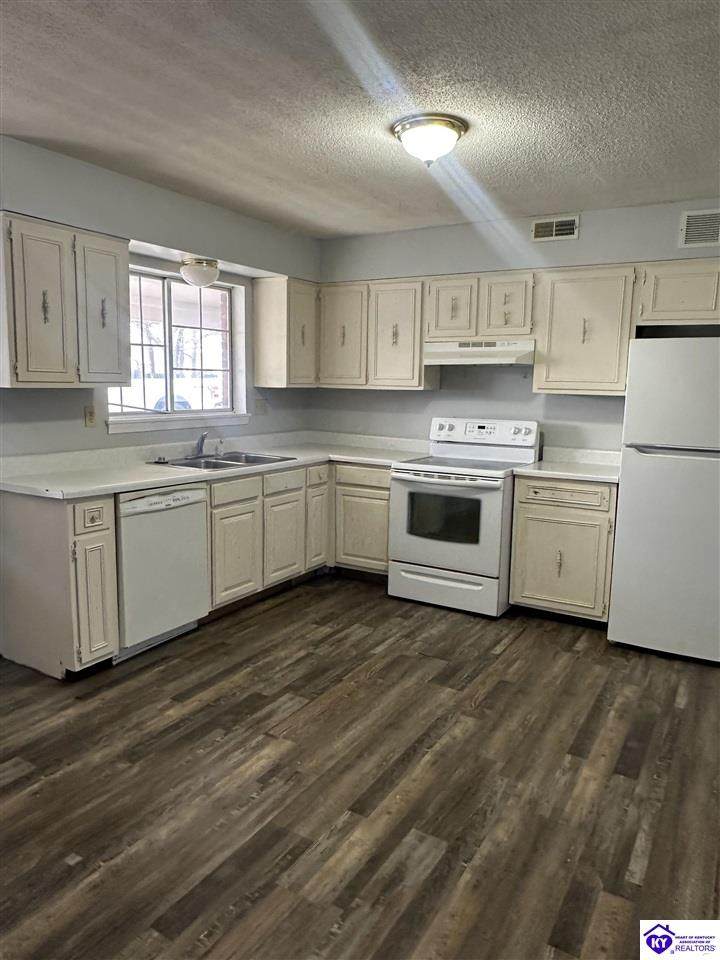 286 Metts Court - Photo 1
