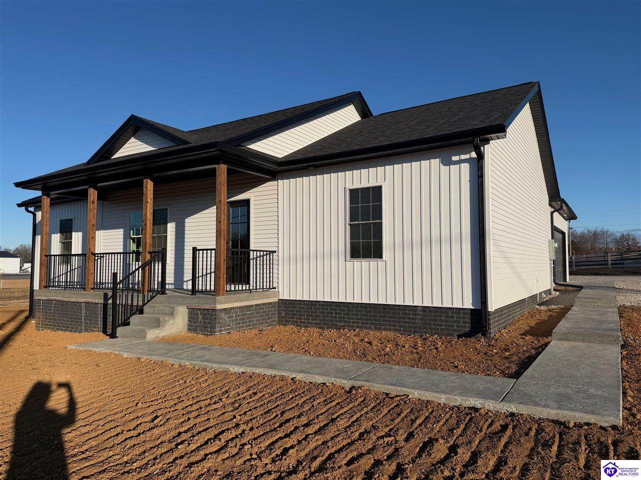 33 Gordon Drive - Photo 1