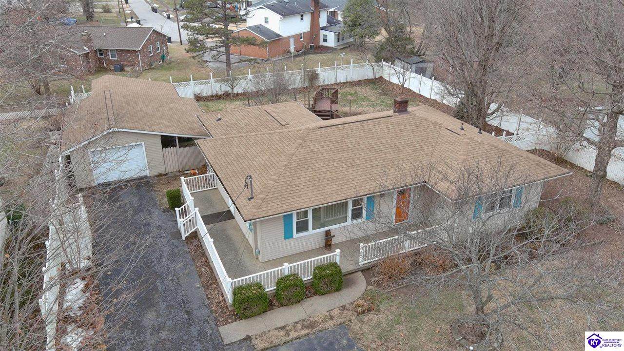 427 Deepwood Drive - Photo 1