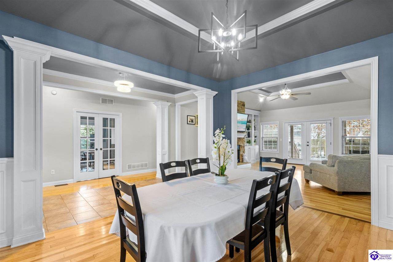 731 Vanderbilt Drive - Photo 1