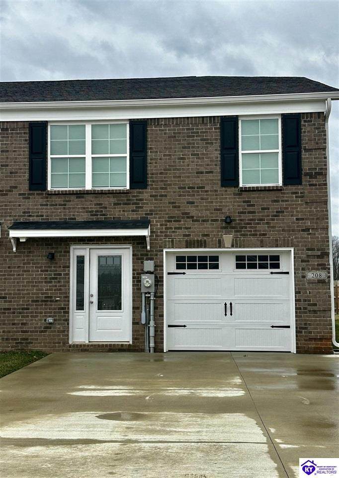 208 Dixon Circle - Photo 1