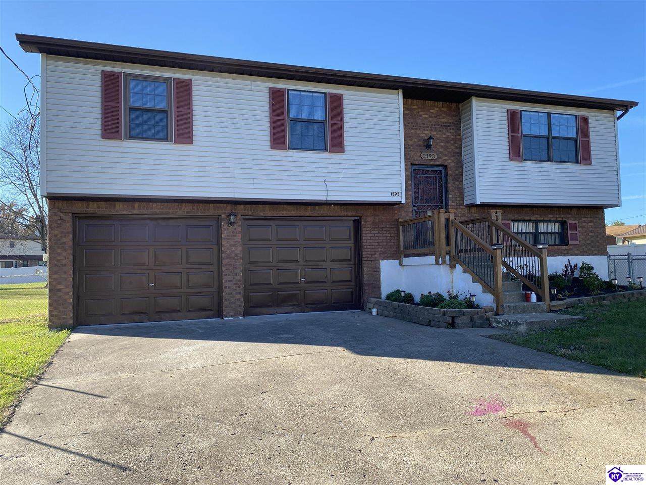 1393 Kingswood Way - Photo 1