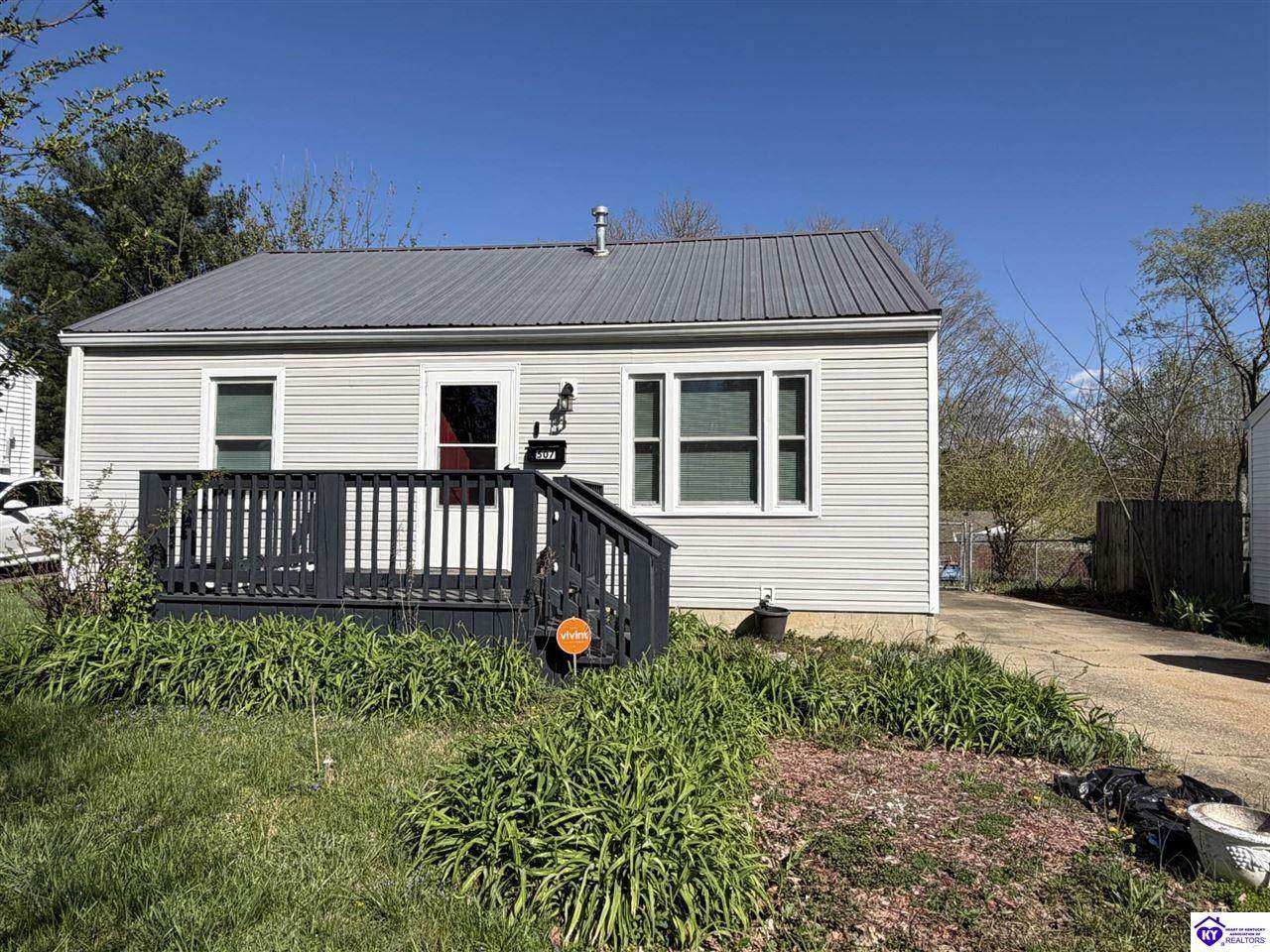 507 Diecks Drive - Photo 1