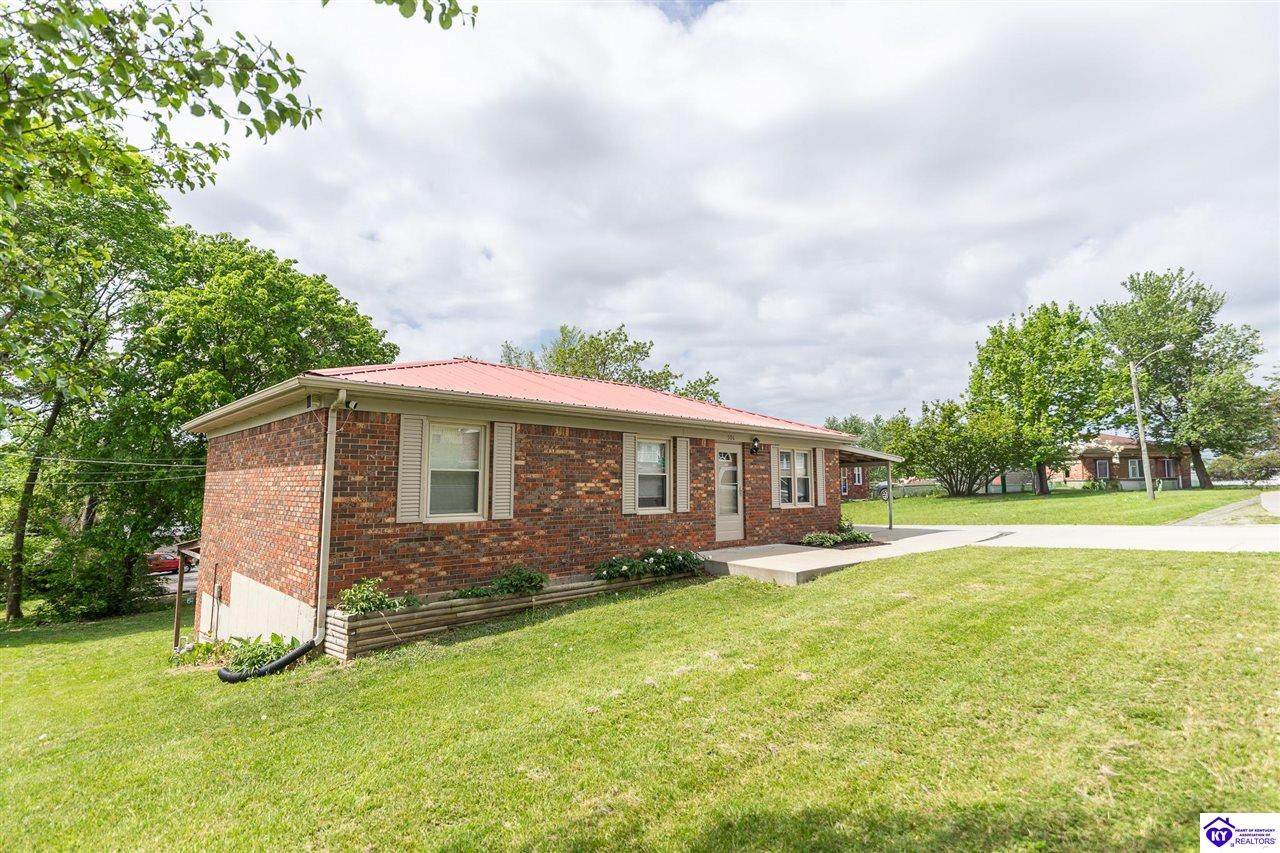 506 Alexander Drive - Photo 1