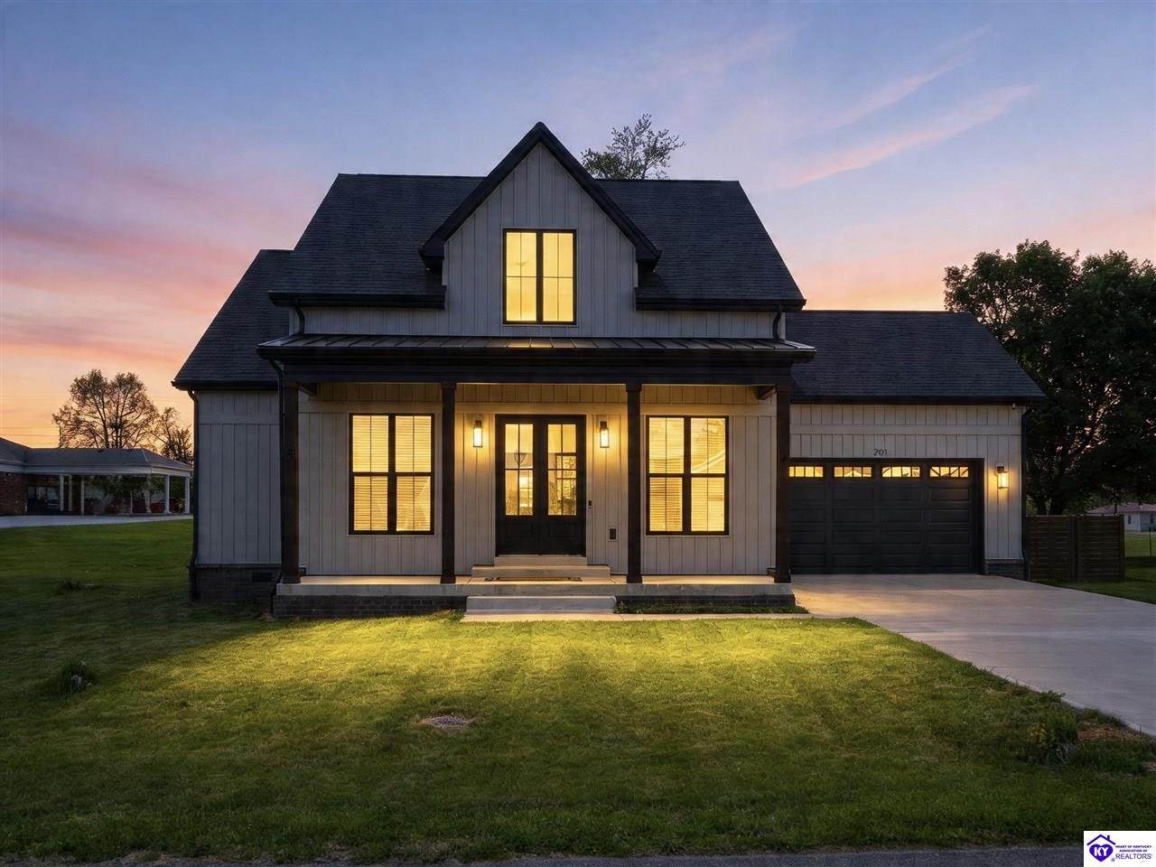 201 Plumpurdy Drive - Photo 1