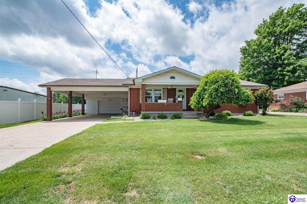 204 Fairview Drive - Photo 1