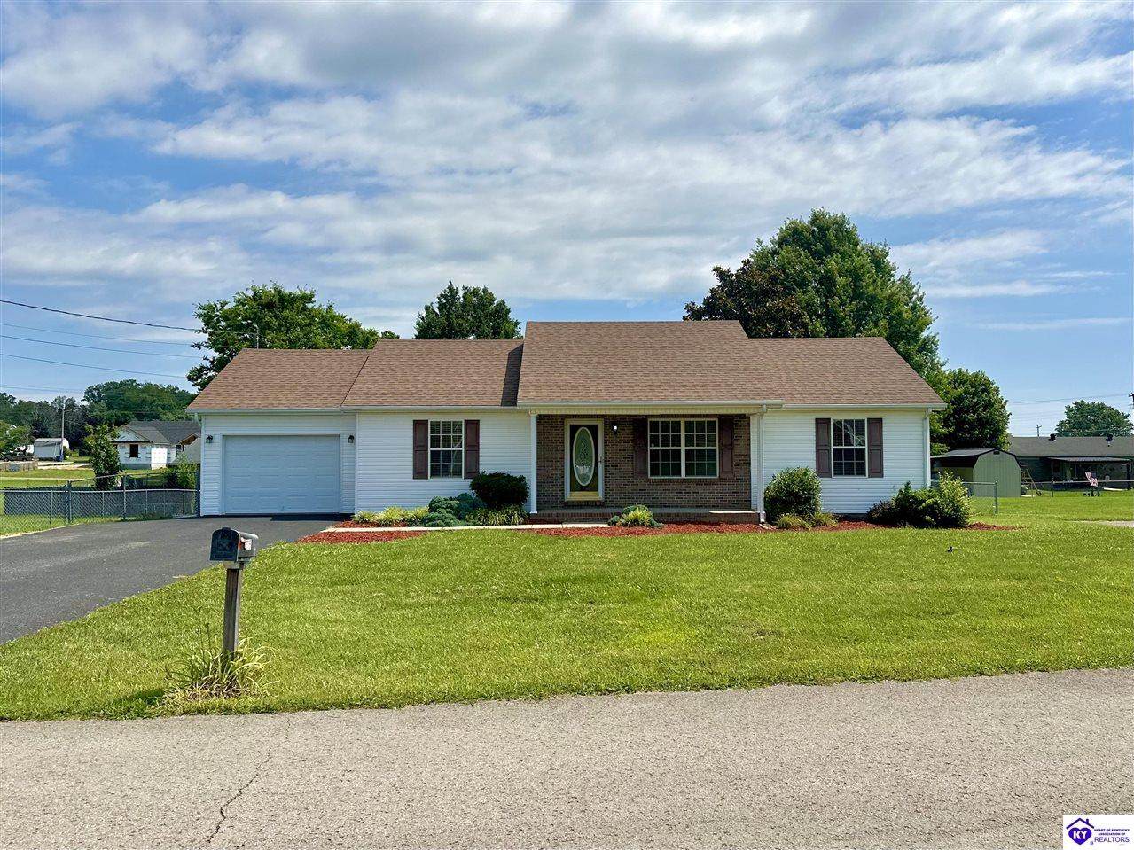 115 Cheyenne Drive - Photo 1