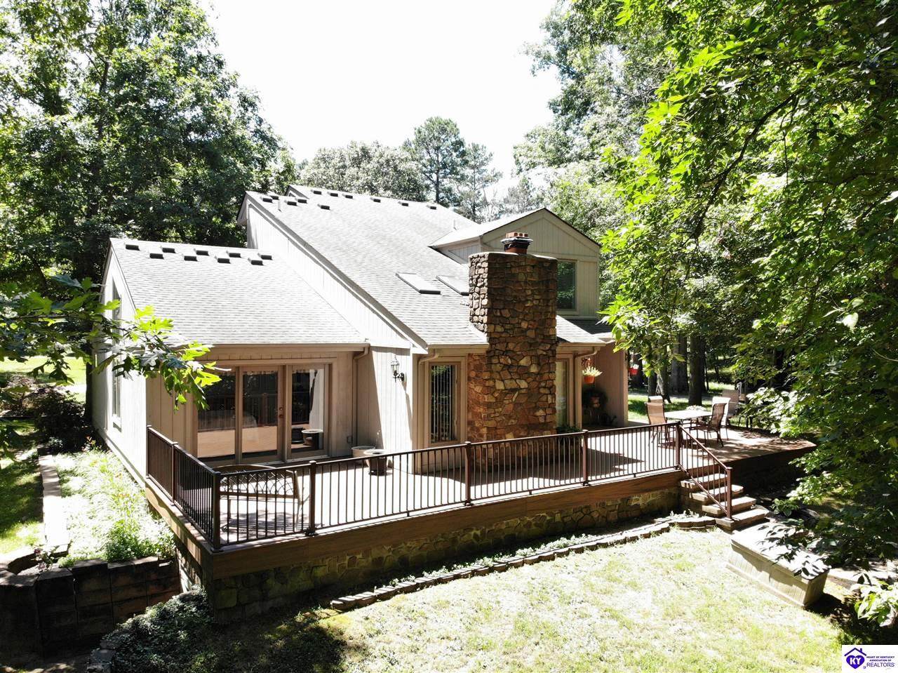 150 Parkside Drive - Photo 1