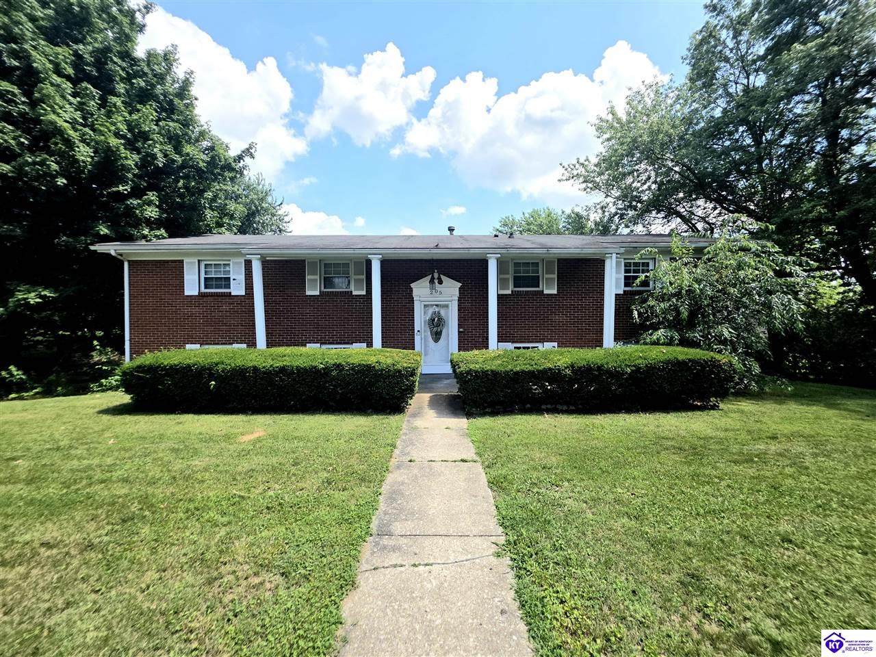 205 Routt Drive - Photo 1
