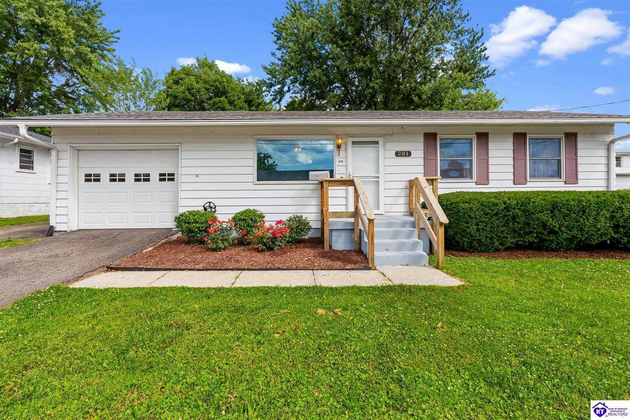 201 Sycamore Street - Photo 1