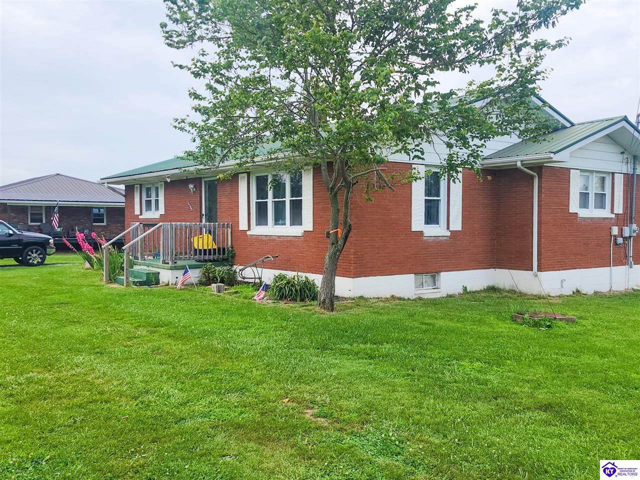 5480 Hodgenville Road - Photo 1