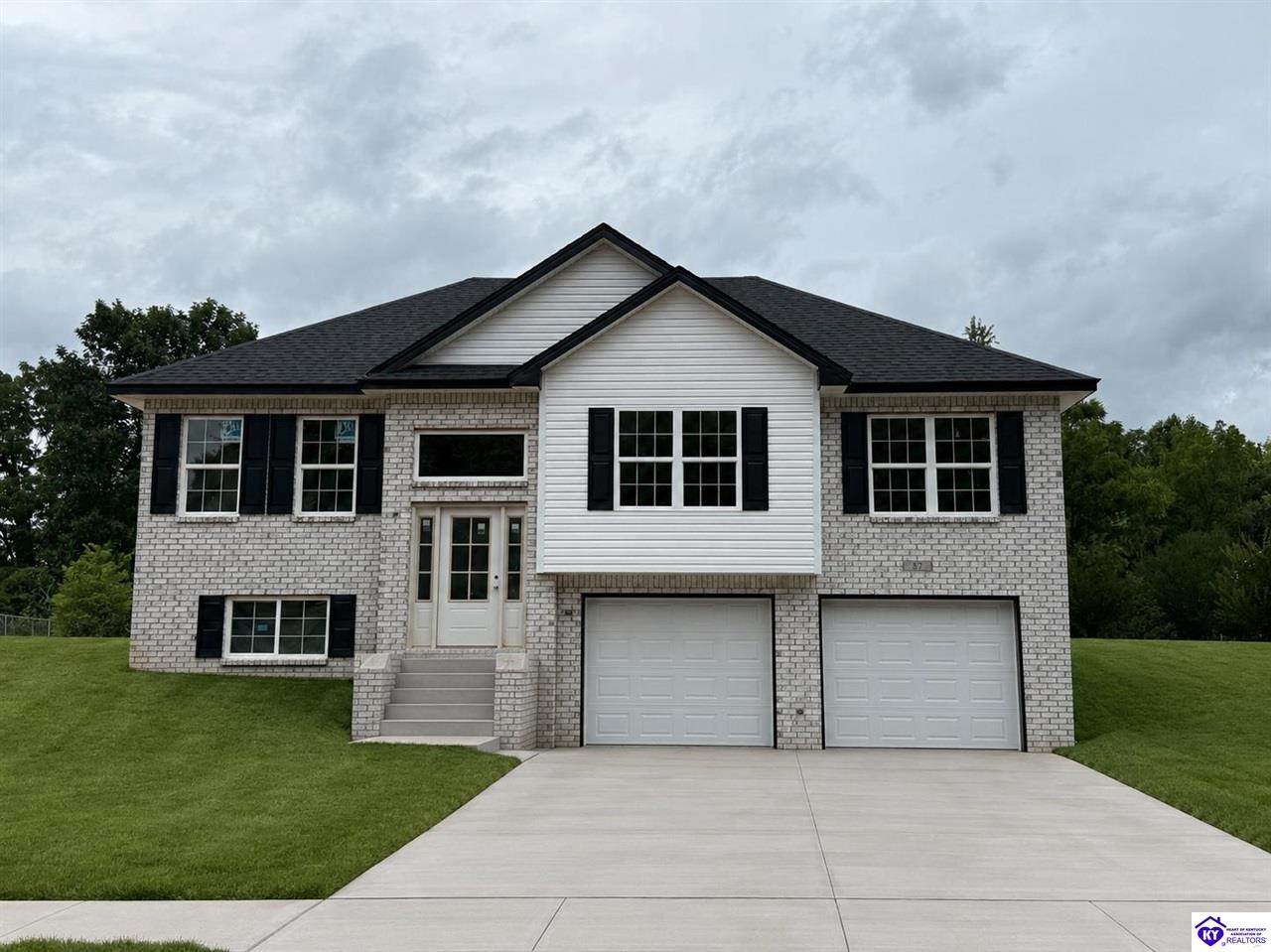 87 Kings Way - Photo 1