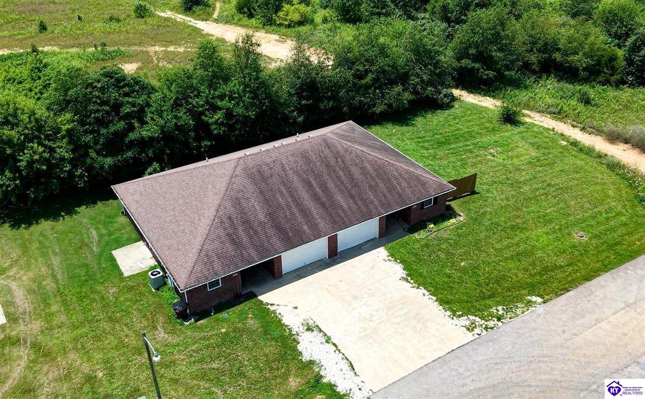 135 Wood Lane - Photo 1