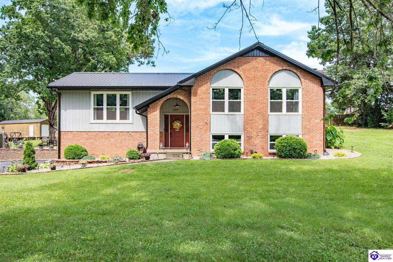 589 Charlemagne Boulevard - Photo 1