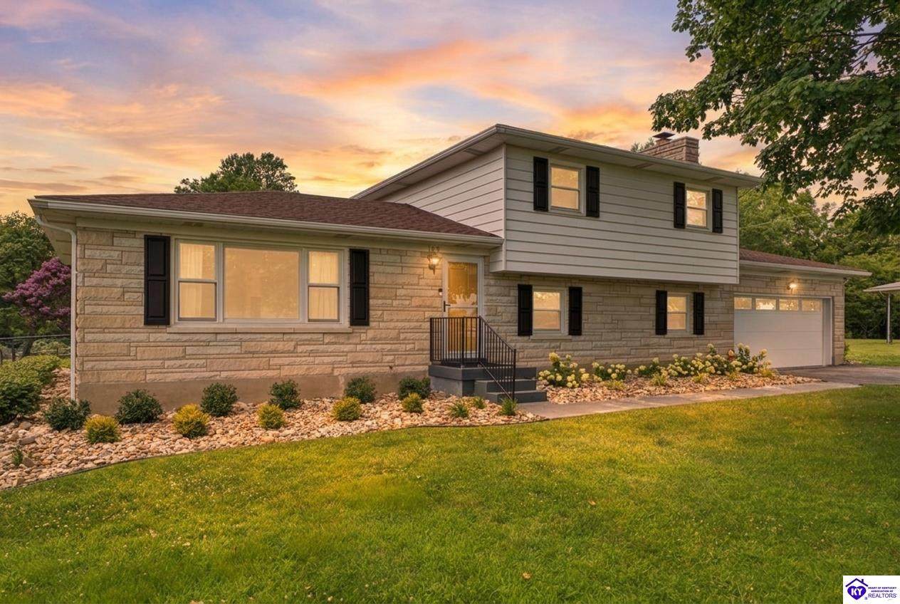 107 Donna Drive - Photo 1
