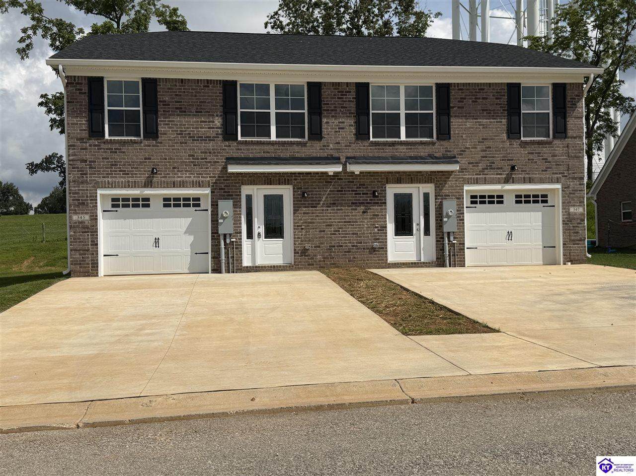 348/350 Breckinridge Circle - Photo 1