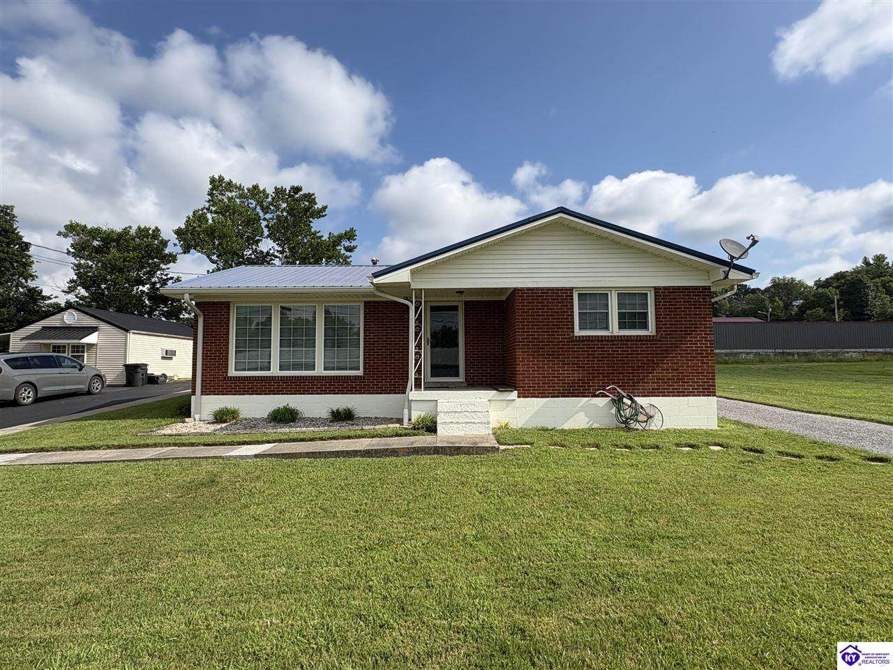 106 Meadow Lane - Photo 1