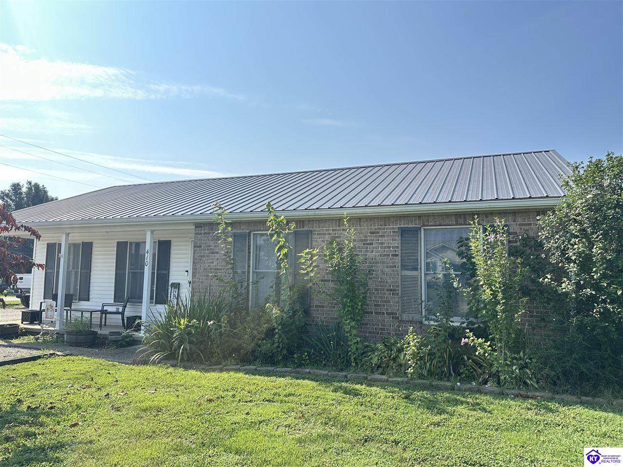 410 7th Street - Photo 1