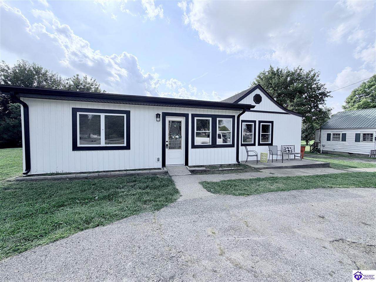 4439 Wilson Rd - Photo 1