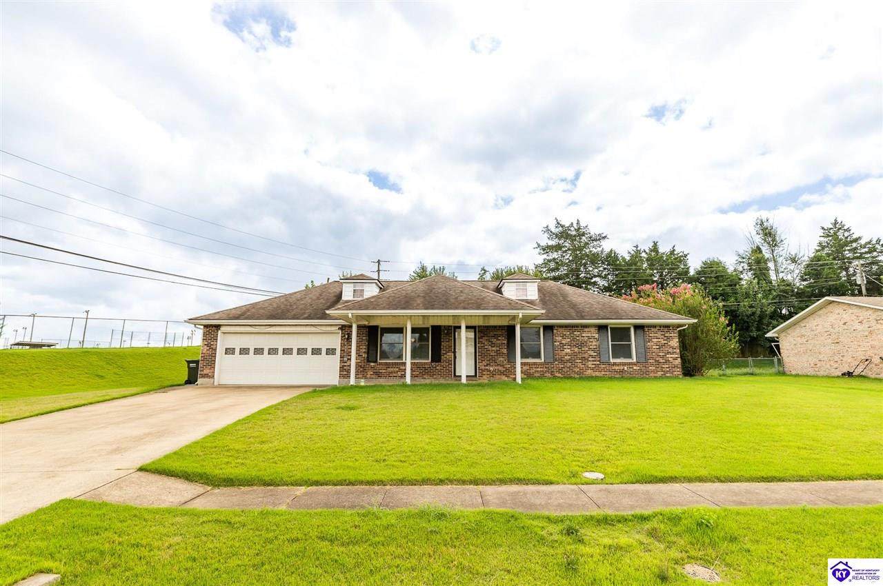 558 Pearman Avenue - Photo 1