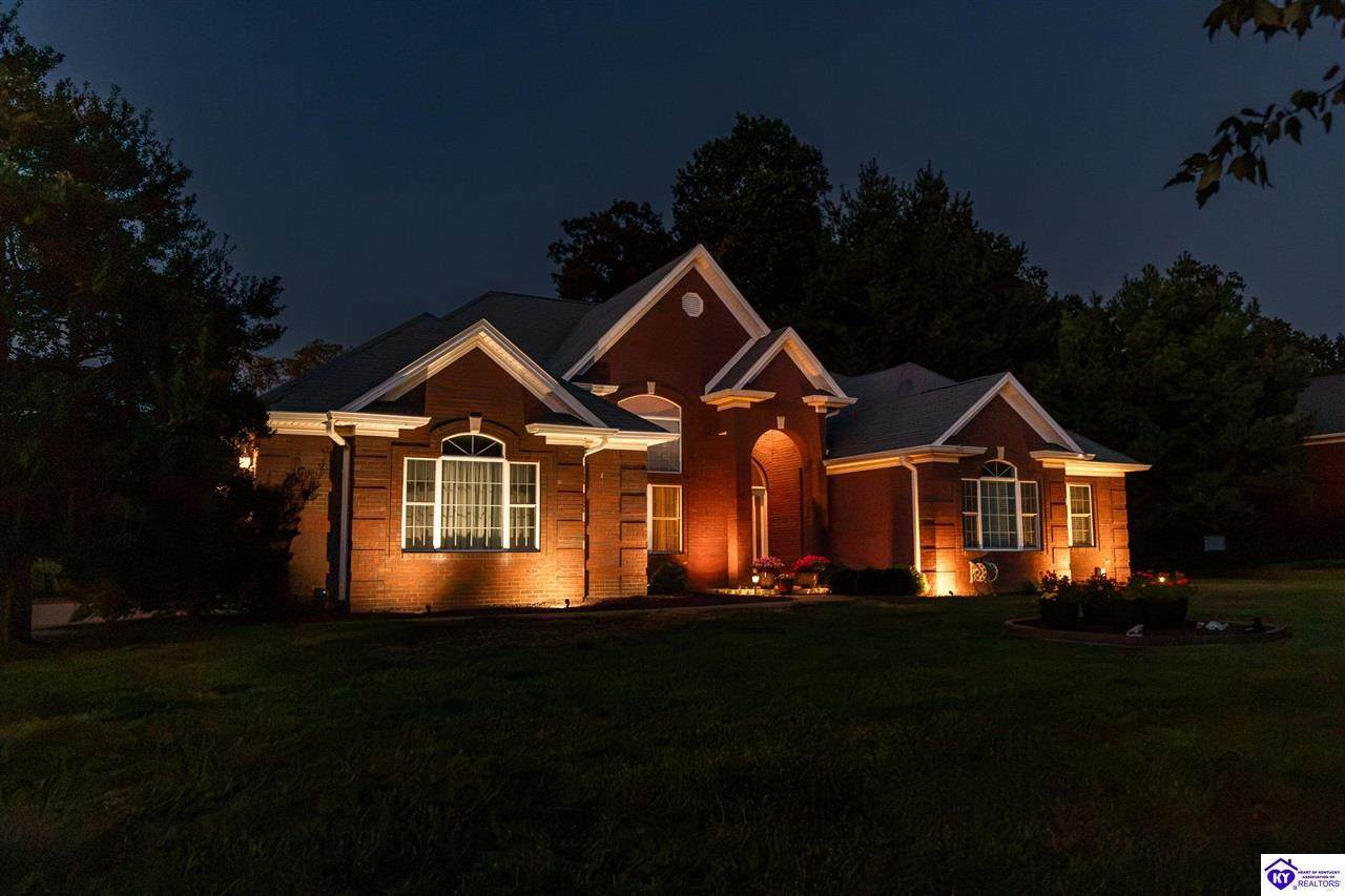 260 Villa Ray Drive - Photo 1
