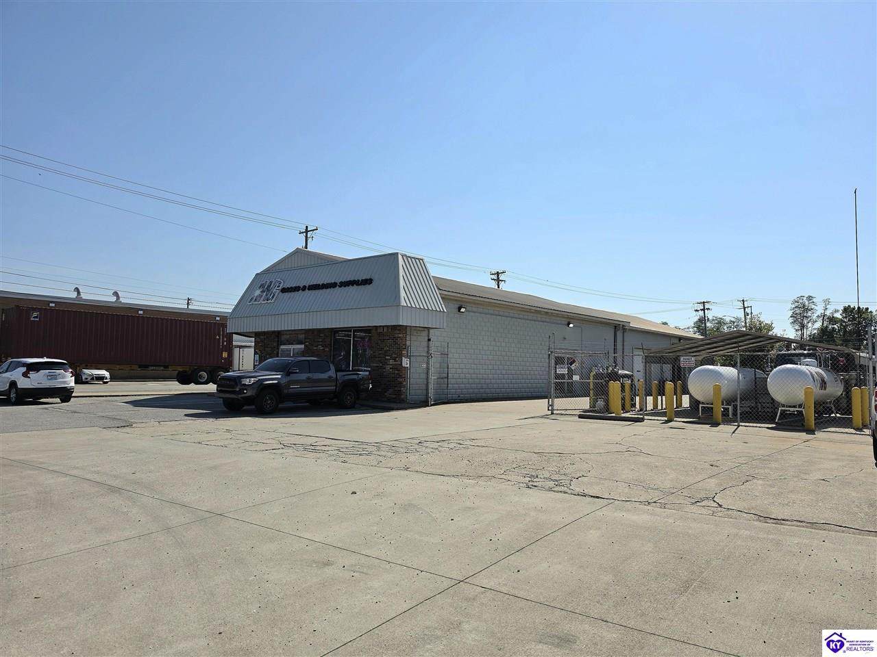 301 Mulberry Street - Photo 1