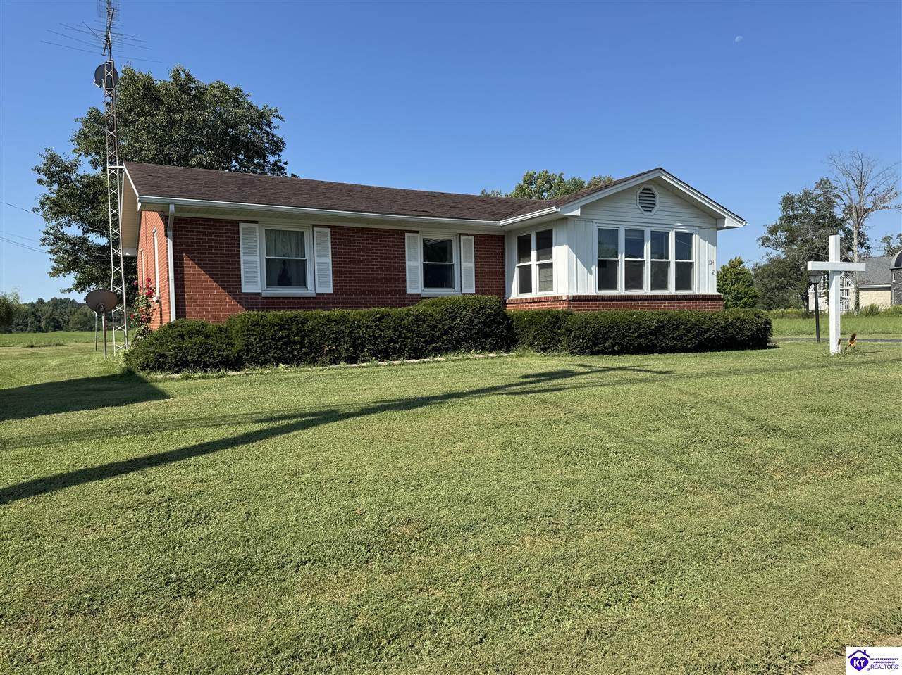 324 Old Highway 60 - Photo 1