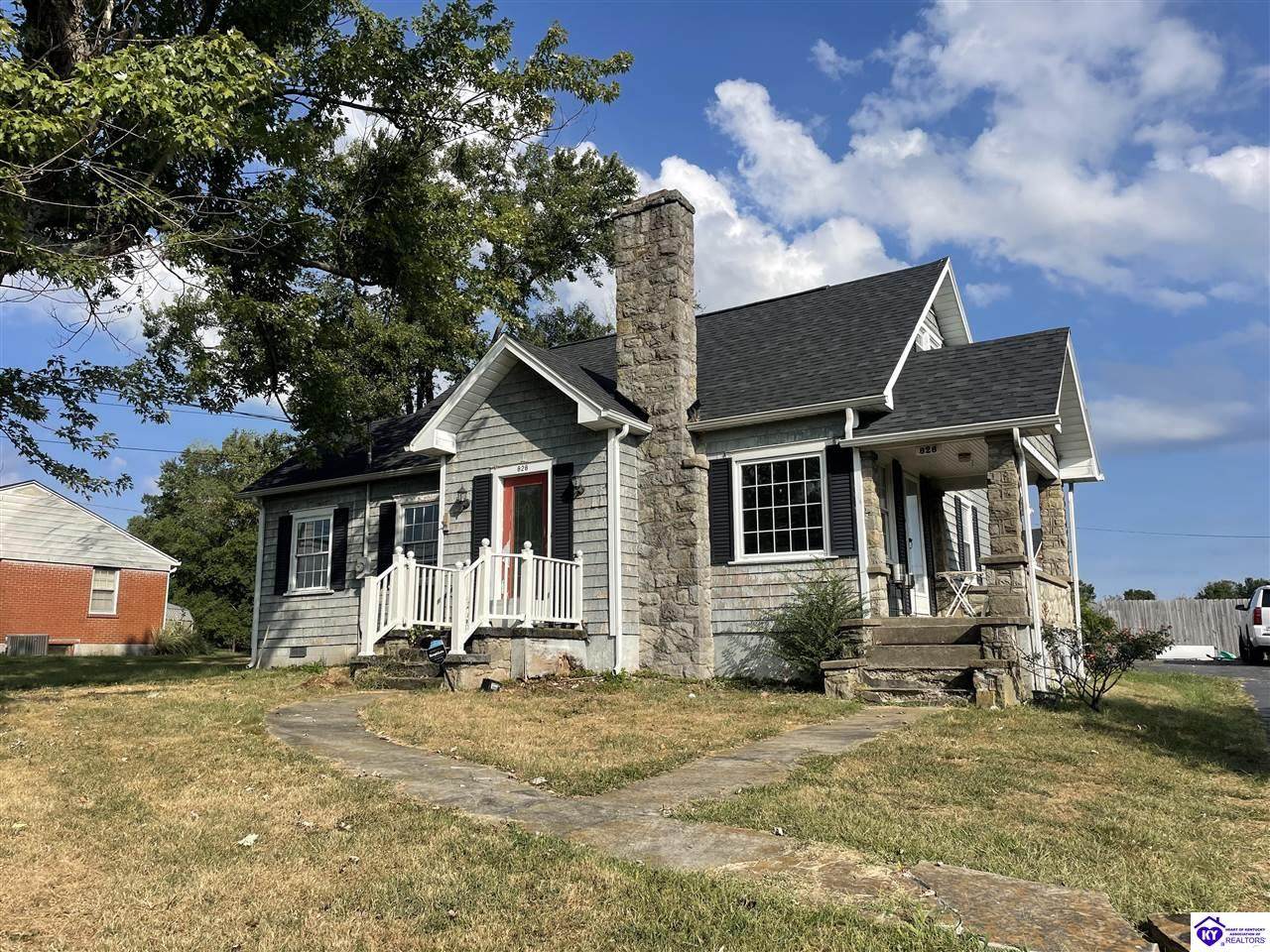 828 Main Street - Photo 1