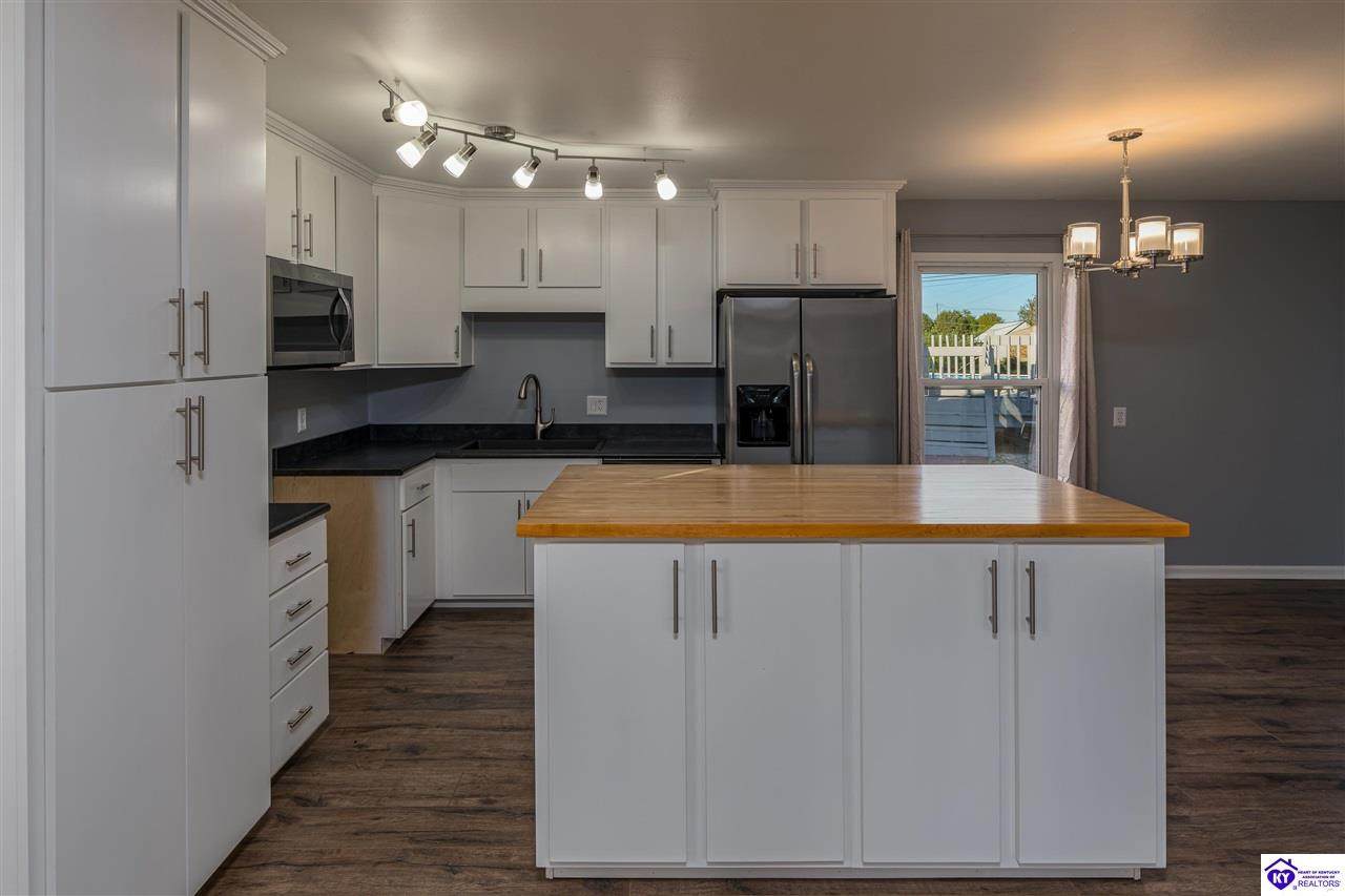 162 Eugenia Avenue - Photo 1