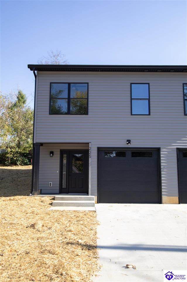 225 Henry Street - Photo 1
