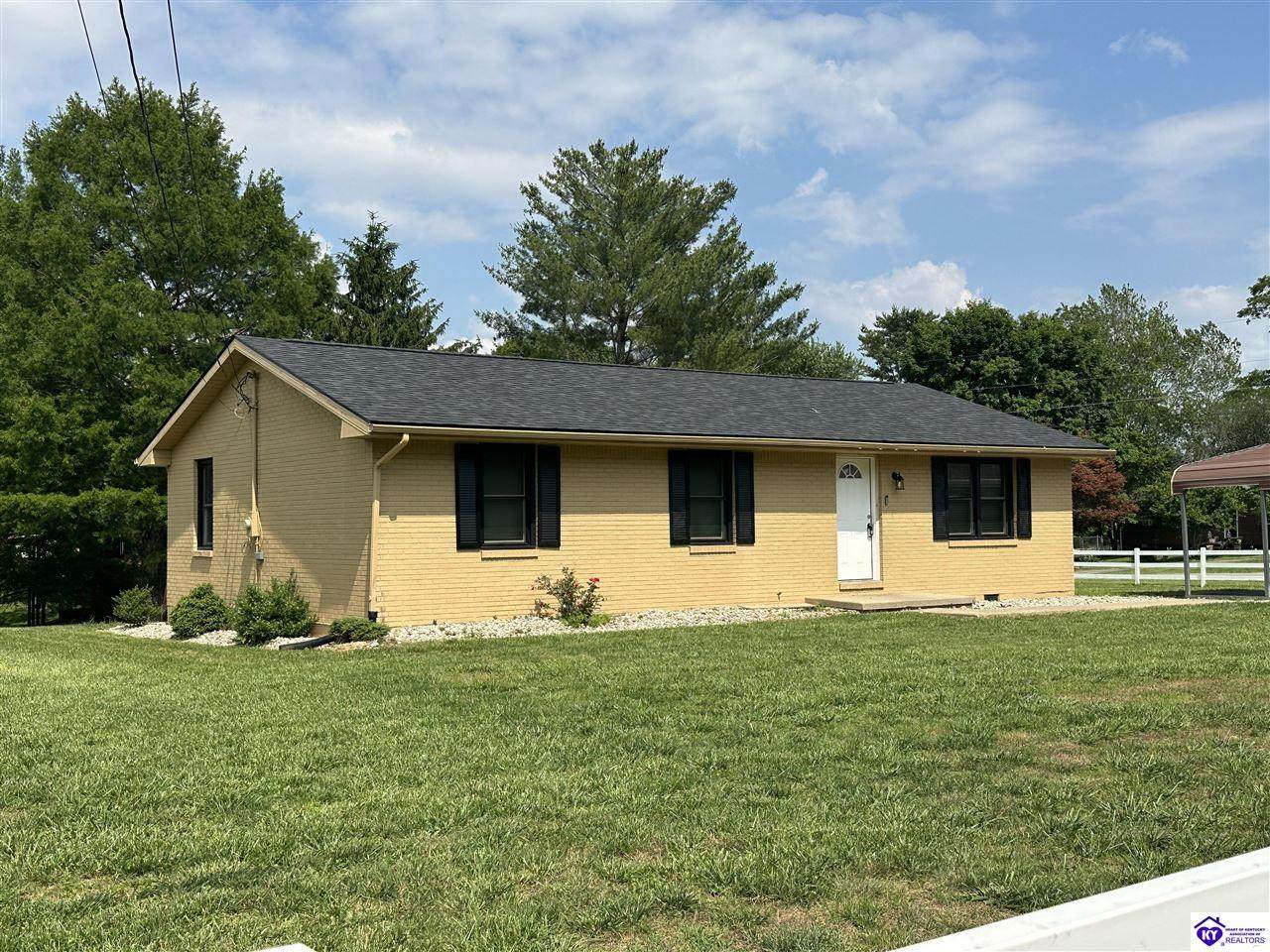 16 White Pine Circle - Photo 1