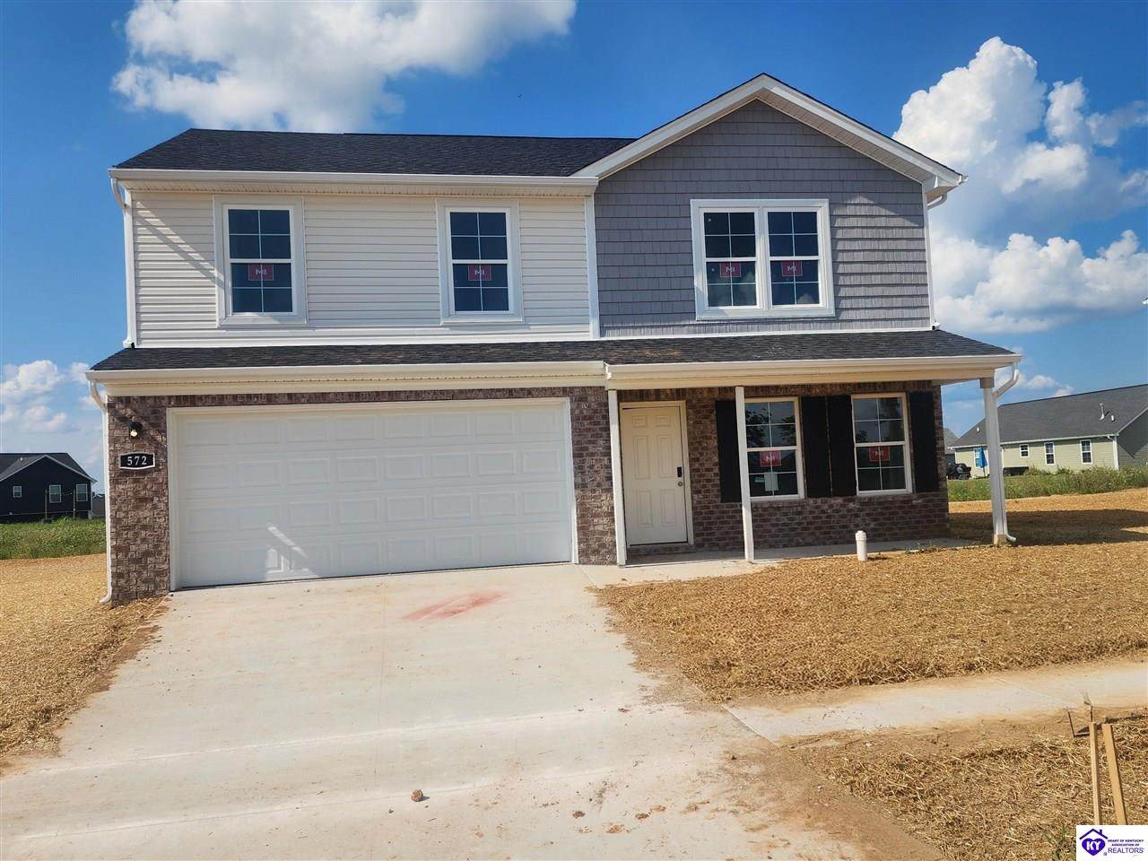 572 Pinehurst Drive - Photo 1