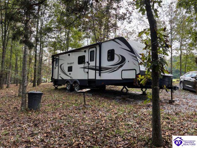 1510 Fox Cliff Road - Photo 1