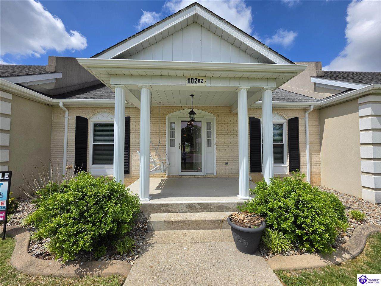 102 Regency Court - Photo 1