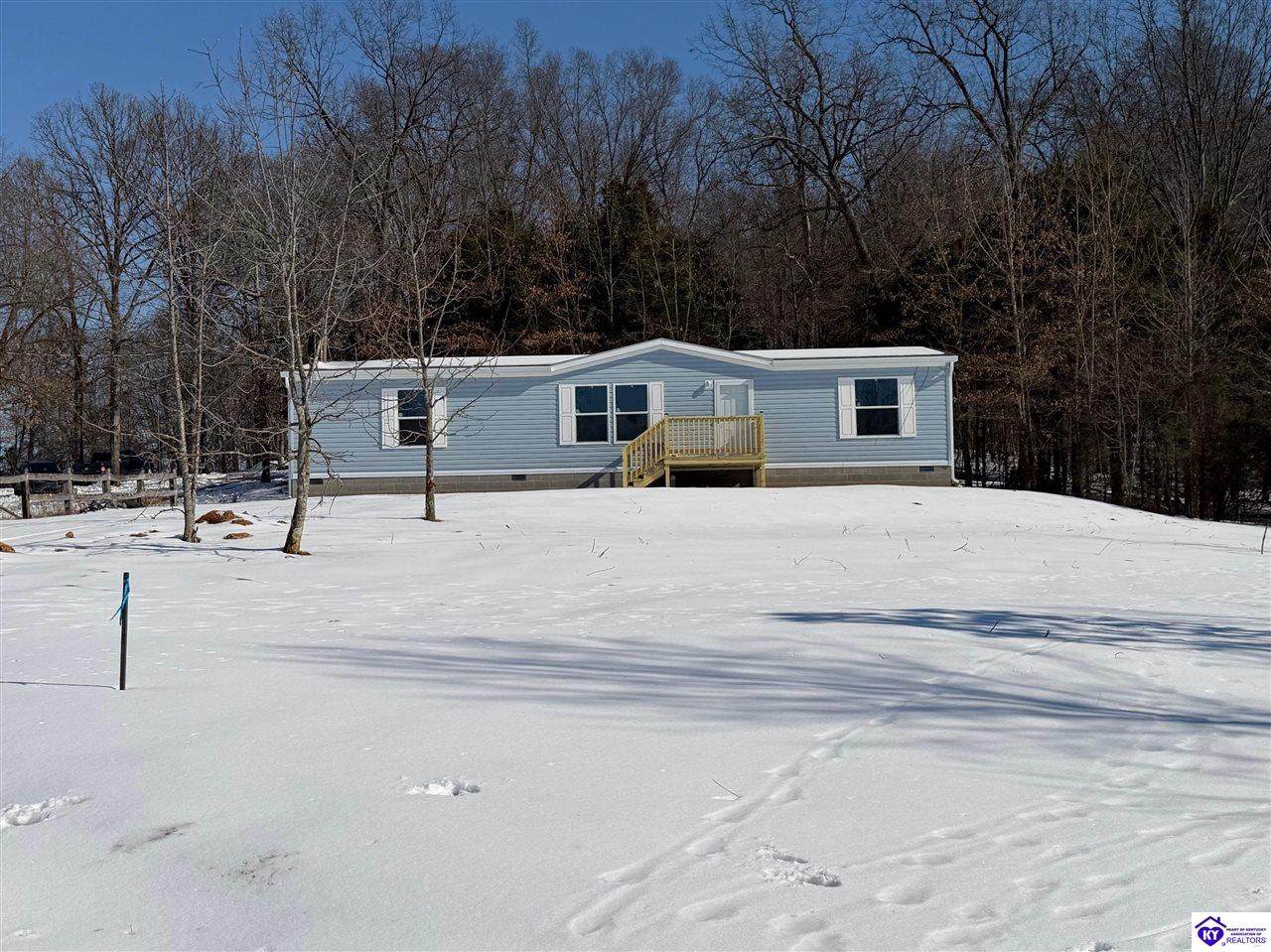 110 Persimmon Court - Photo 1