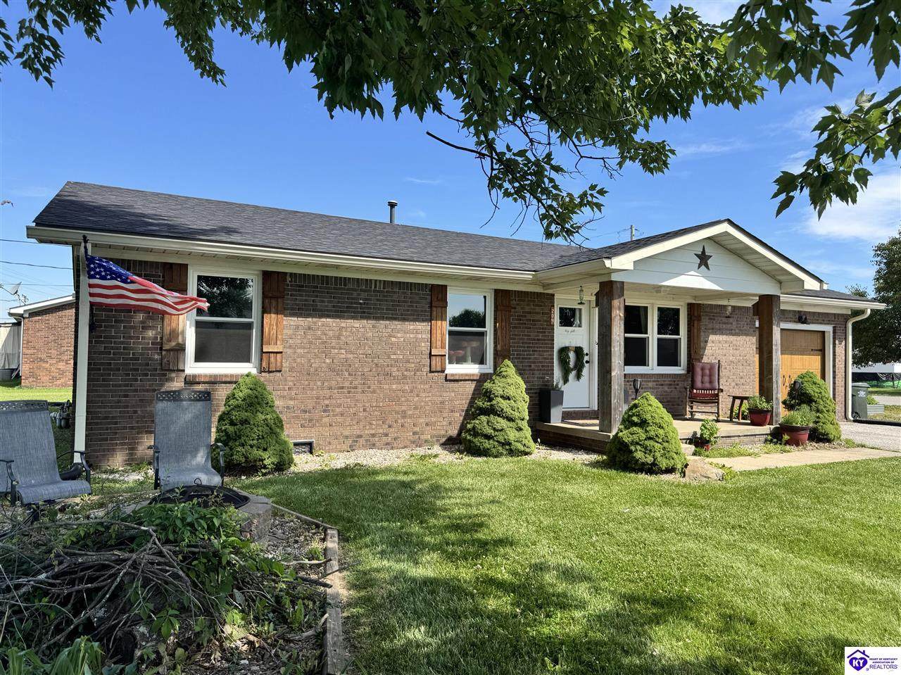 204 Chambliss Drive - Photo 1