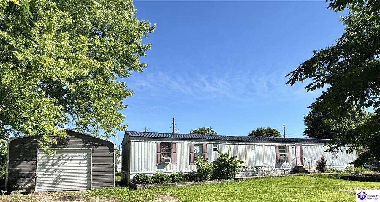 7833 Highway 401 - Photo 1