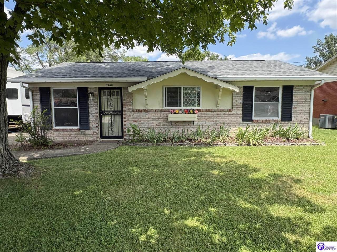 9801 Chambers Court - Photo 1